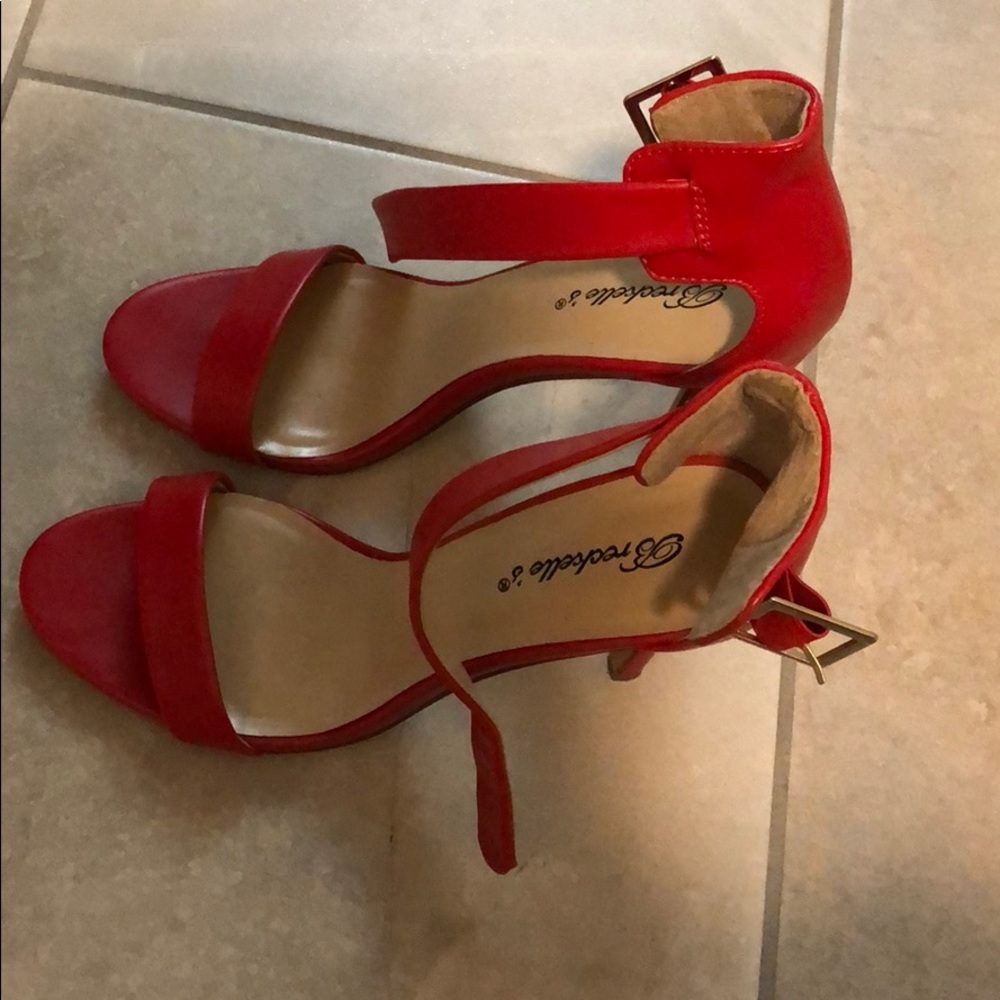 Sandals - Picture 2 of 3